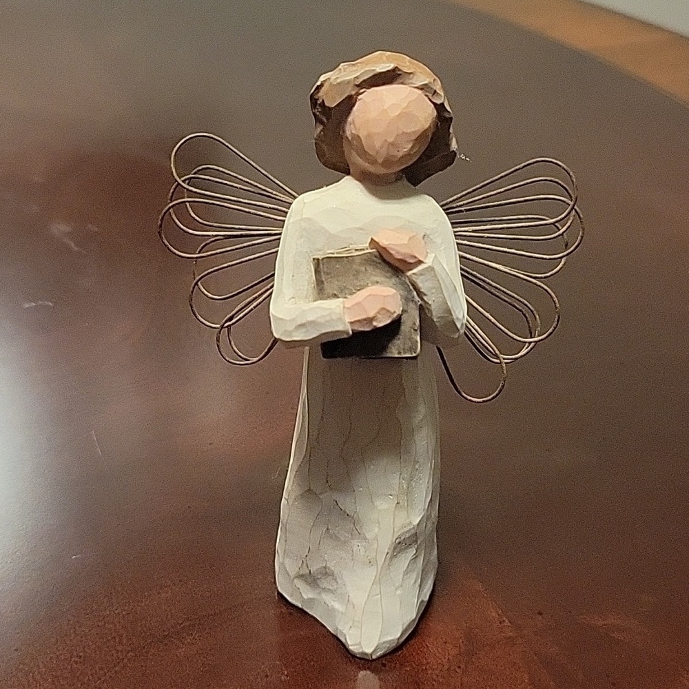 Willow Tree "Angel of Learning" 4 1/2" figurine